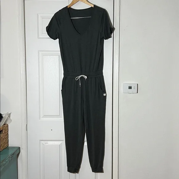Vuori All Day Jumpsuit Women’s Small Dark Gray - Picture 3 of 8